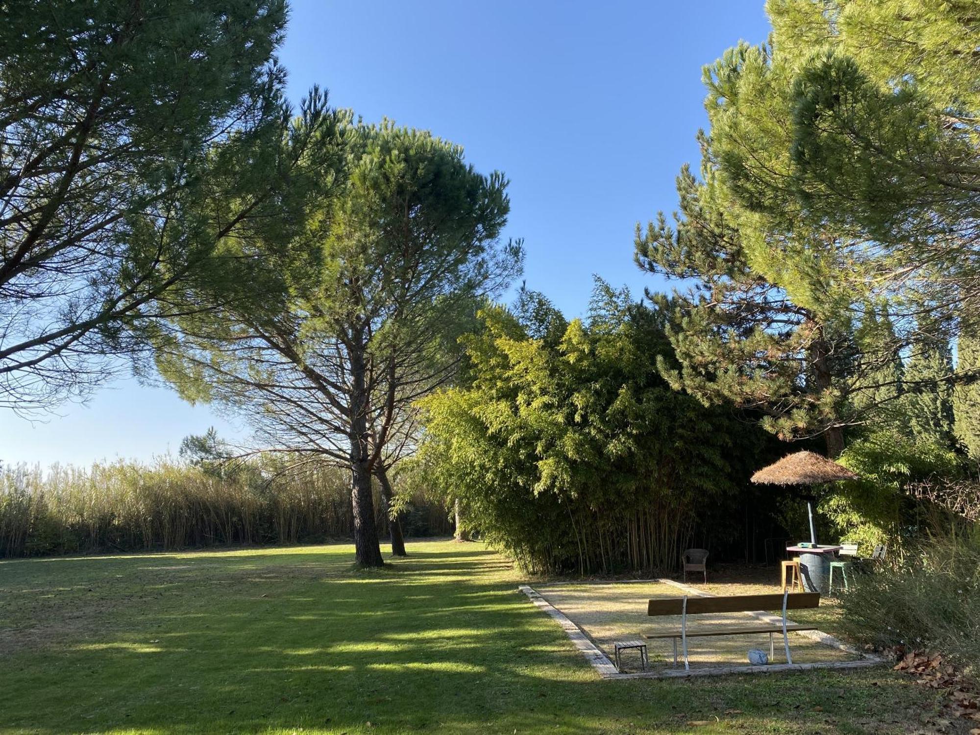 Saint-Rémy-de-Provence Mas La Pauline Gites De Charme & Roulotte מראה חיצוני תמונה